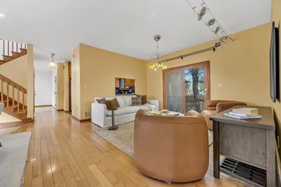 16 Carthay Cir #16, Newton, MA 02461 - Photo 3