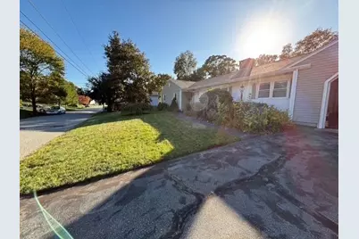 131 Chateau Drive, Somerset, MA 02726 - Photo 3