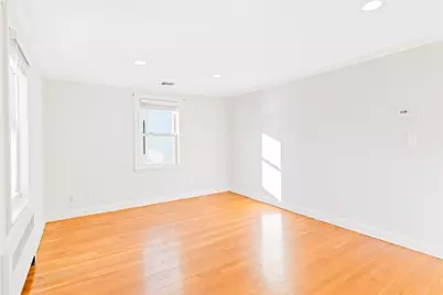 126 Washington Ave #2, Waltham, MA 02453 - Photo 3