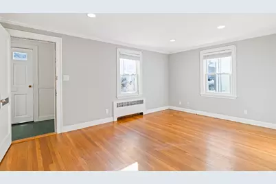 126 Washington Ave #1, Waltham, MA 02453 - Photo 5