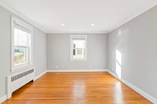 126 Washington Ave, Waltham, MA 02453 - Photo 3