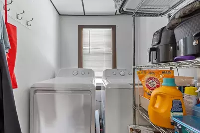 76 Heywood St, Fitchburg, MA 01420 - Photo 9