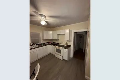 17 Capron St, Attleboro, MA 02703 - Photo 5