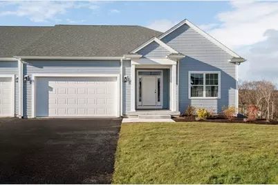 37 Crestwood Circle #43, Northbridge, MA 01588 - Photo 1