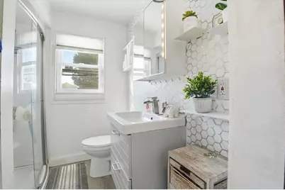 987 Rockdale Avenue, New Bedford, MA 02740 - Photo 11