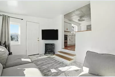 987 Rockdale Avenue, New Bedford, MA 02740 - Photo 9