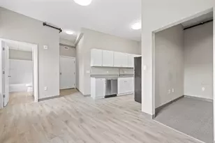 57 Pleasant St, Worcester, MA 01609 - Photo 3