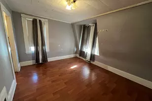 34 Chestnut St, Wakefield, MA 01880 - Photo 3