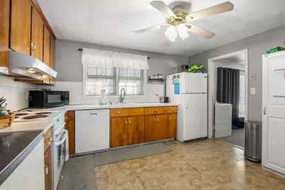 101 Regent Rd, Brockton, MA 02302 - Photo 5