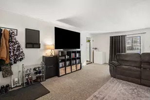 101 Regent Rd, Brockton, MA 02302 - Photo 7