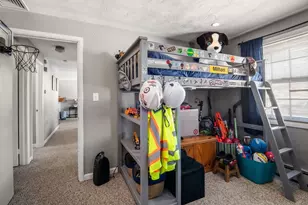 101 Regent Rd, Brockton, MA 02302 - Photo 17