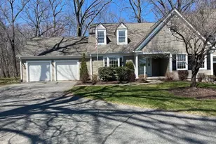 2 Windpath E, West Springfield, MA 01089 - Photo 1