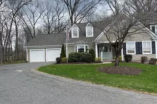 2 Windpath E, West Springfield, MA 01089 - Photo 1