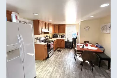 75 Lincoln St #75, Waltham, MA 02451 - Photo 3