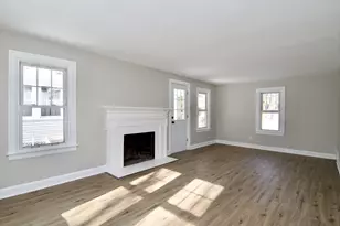 1088 Sumner Ave, Springfield, MA 01118 - Photo 7