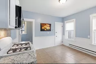 20 Leslie St, Boston, MA 02122 - Photo 5