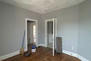 92 Elliot St, Brockton, MA 02302 - Photo 5