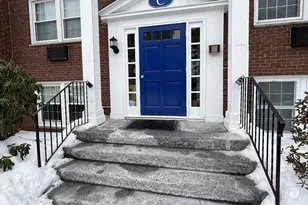 6 Sinai Cir, Chelmsford, MA 01824 - Photo 1