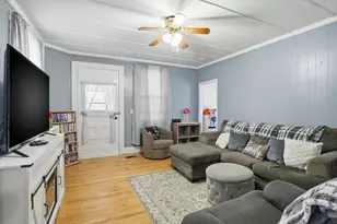 8 School St, Adams, MA 01220 - Photo 5