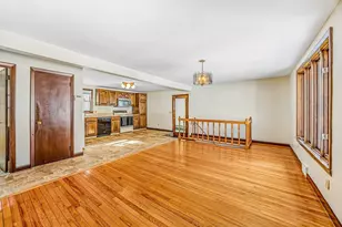 35 Silvin Rd, Chicopee, MA 01013 - Photo 11