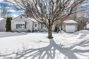 35 Silvin Rd, Chicopee, MA 01013 - Photo 1