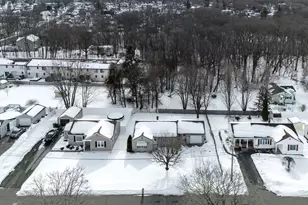 35 Silvin Rd, Chicopee, MA 01013 - Photo 5