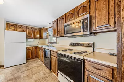 35 Silvin Rd, Chicopee, MA 01013 - Photo 9