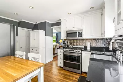 29 Elm St, Franklin, MA 02038 - Photo 13