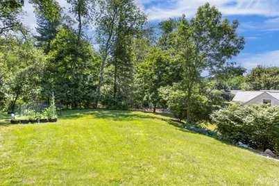 29 Elm St, Franklin, MA 02038 - Photo 33