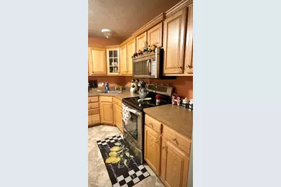 48 Belgian Way #48, Fitchburg, MA 01420 - Photo 5