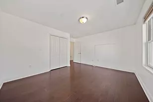 391 Pleasant St, Melrose, MA 02176 - Photo 11