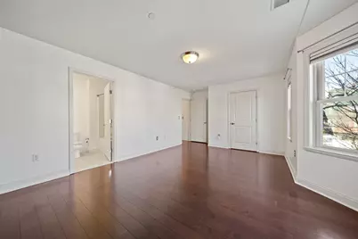 391 Pleasant St #201, Melrose, MA 02176 - Photo 7