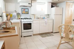 92 Pemberton St, Revere, MA 02151 - Photo 19