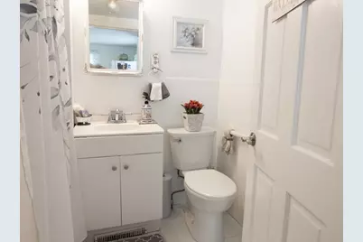 92 Pemberton St, Revere, MA 02151 - Photo 15