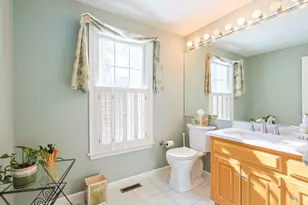 18 Bubbling Brook Rd, Franklin, MA 02038 - Photo 19