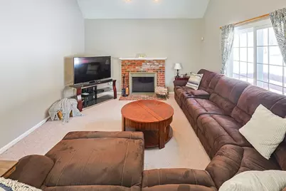18 Bubbling Brook Rd, Franklin, MA 02038 - Photo 17