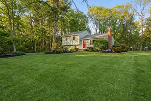 19 Lantern Ln, Chelmsford, MA 01824 - Photo 3