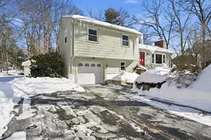 19 Lantern Ln, Chelmsford, MA 01824 - Photo 1