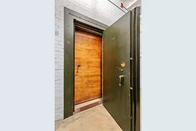 717 Atlantic Ave #7B, Boston, MA 02111 - Photo 19