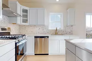 29 Parkers Neck Rd, Yarmouth, MA 02664 - Photo 9