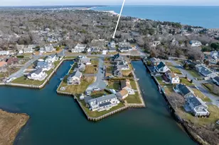 29 Parkers Neck Rd, Yarmouth, MA 02664 - Photo 7