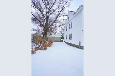 183 Farnham St, Lawrence, MA 01843 - Photo 37