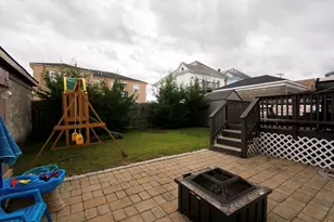 148 Princeton St, New Bedford, MA 02745 - Photo 27