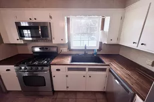 387 Southwick St, Agawam, MA 01030 - Photo 13