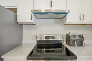 2 Chestnut Terrace, Lynn, MA 01902 - Photo 3