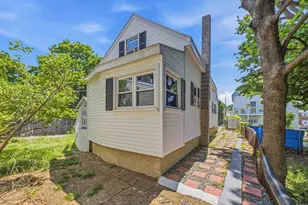 2 Chestnut Terrace, Lynn, MA 01902 - Photo 3