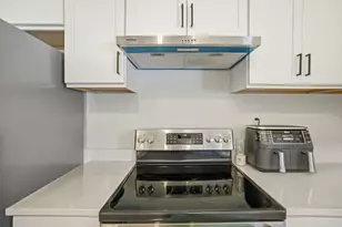 2 Chestnut Terrace, Lynn, MA 01902 - Photo 9