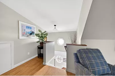 1027 Kenmore St, New Bedford, MA 02745 - Photo 11