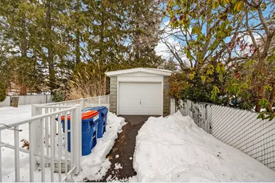 1027 Kenmore St, New Bedford, MA 02745 - Photo 17