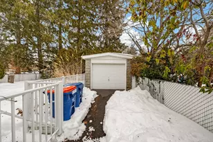 1027 Kenmore St, New Bedford, MA 02745 - Photo 17